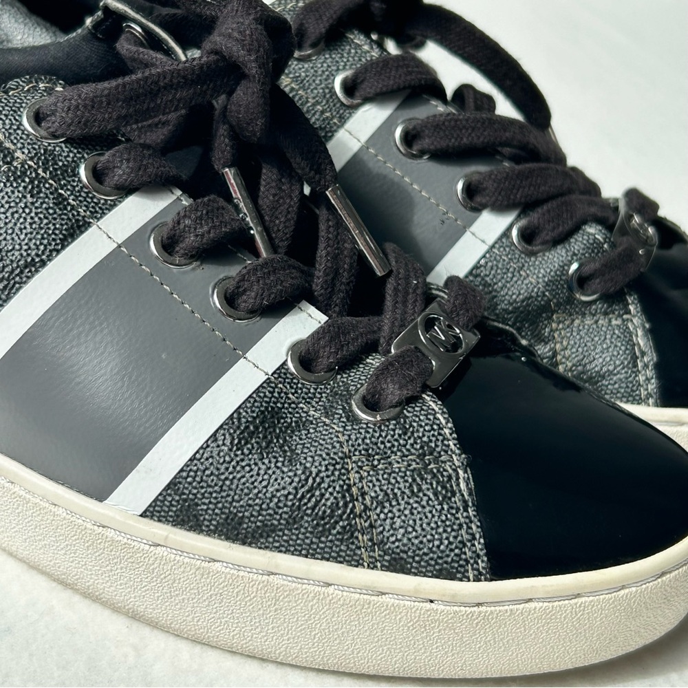 Michael Kors Juno Stripe Lace Up Sneakers black and white - Picture 4 of 8